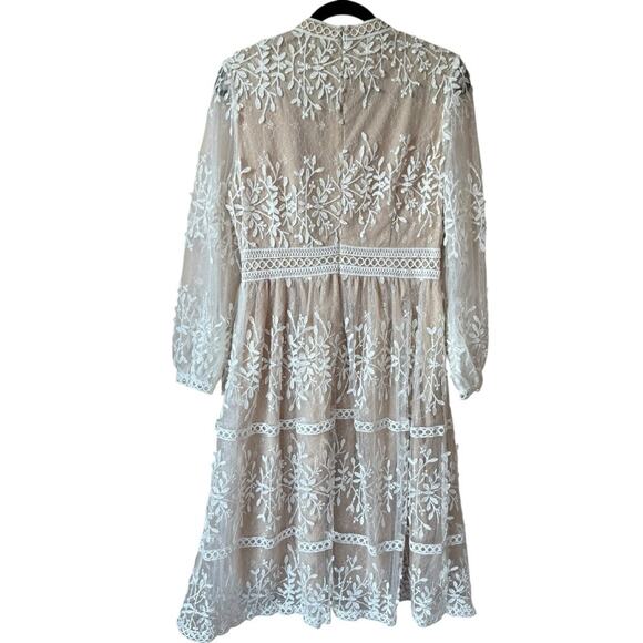 Ivy City Arabella Elegant Lace Pleated  Floral Midi Dress Size Large - Picture 1 of 7